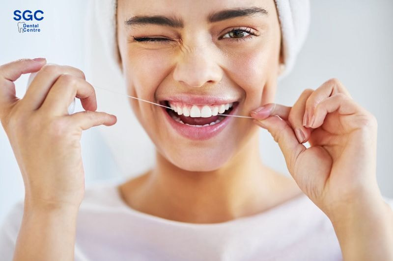 Nên thực hiện chăm sóc răng miệng đúng cách để tăng tuổi thọ cho răng