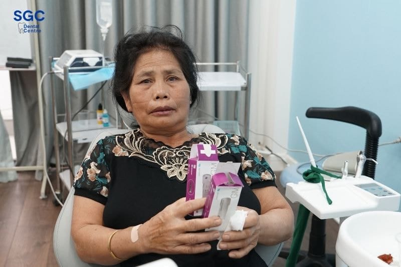 Trụ Implant Hiossen: Xuất xứ, ưu điểm, hạn chế và giá cả 7 Khách hàng lựa chọn tin tưởng trồng trụ Implant dòng Hiossen tại Nha khoa SGC