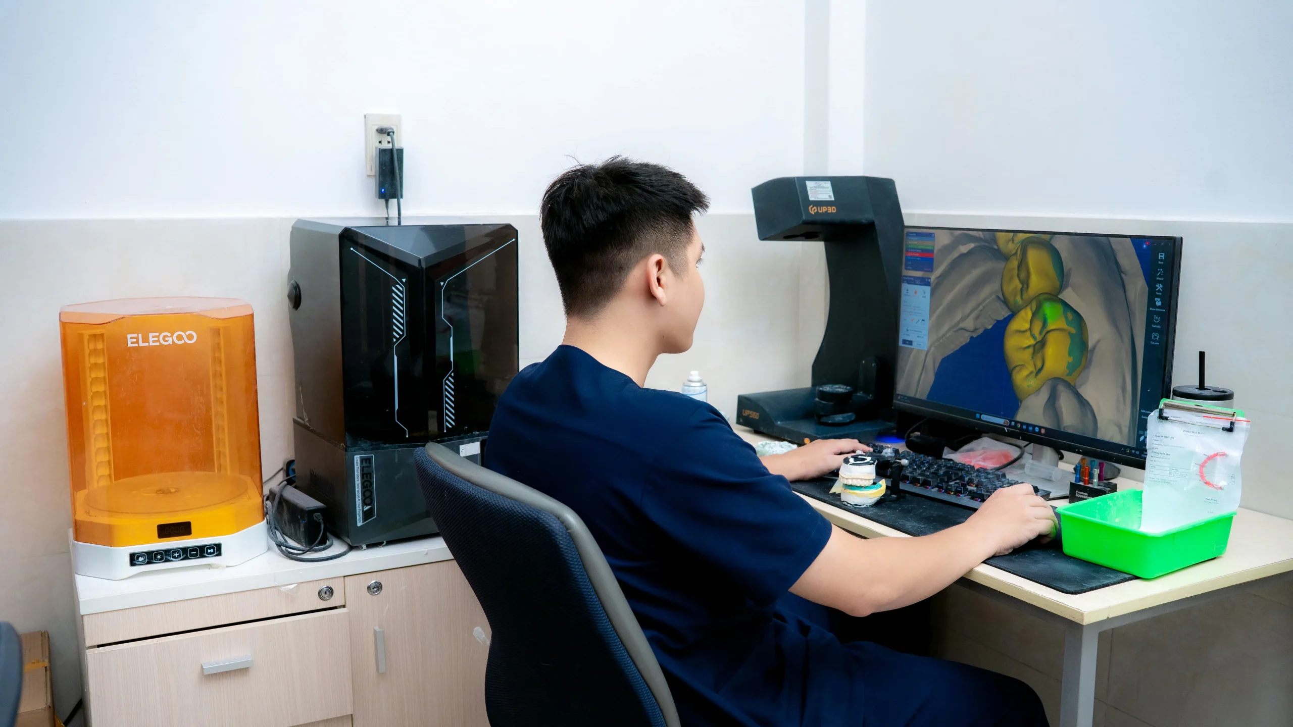  Công nghệ CAD/CAM chế tác răng sứ Zirconia tại nha khoa SGC.