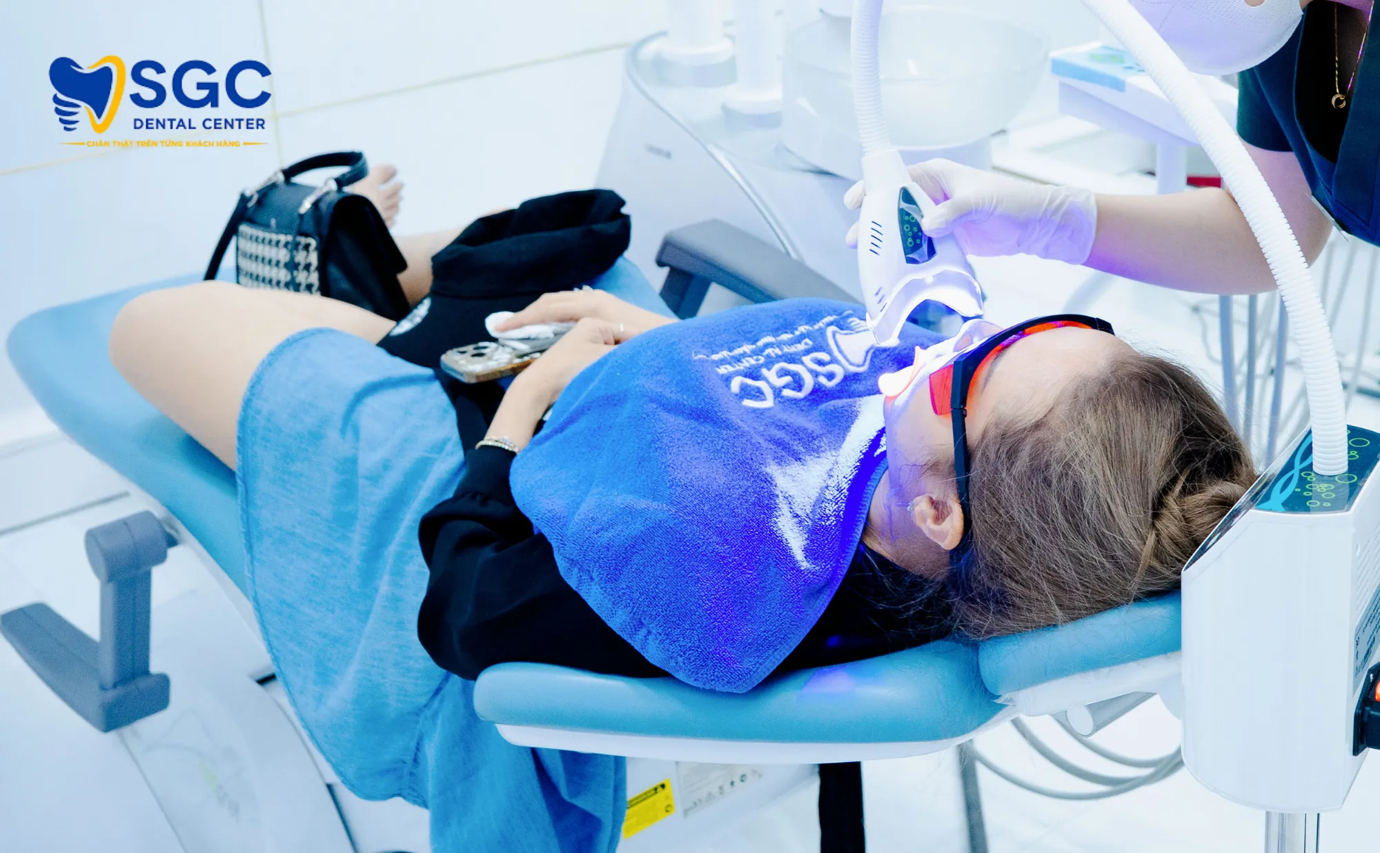 anh-sang-laser-whitemax